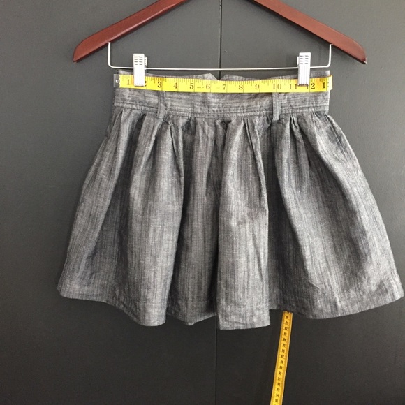 Twentyone Mini Skirt: Any 3 skirt/dress/shorts $15 - Picture 3 of 3